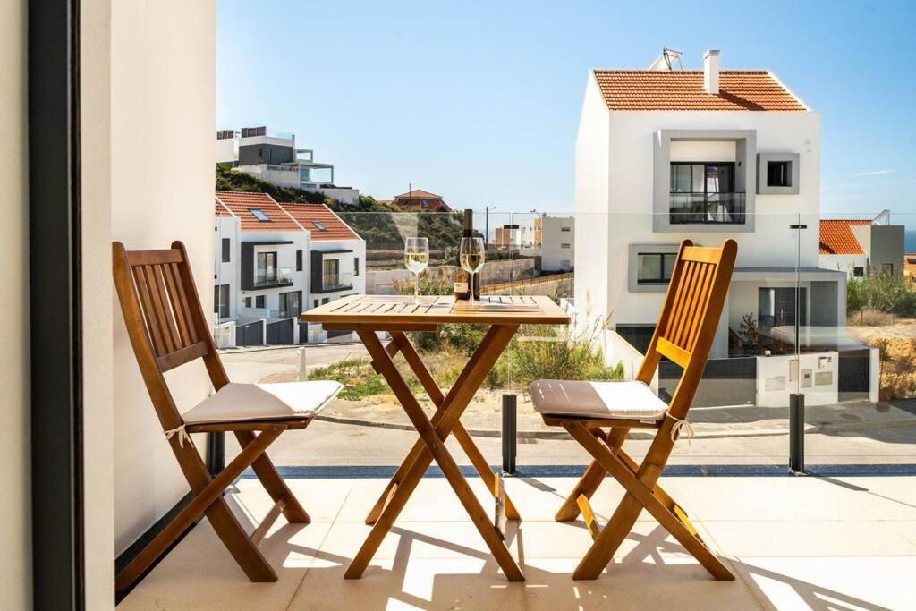 Beach, Ocean View & Bright House Ericeira Dış mekan fotoğraf