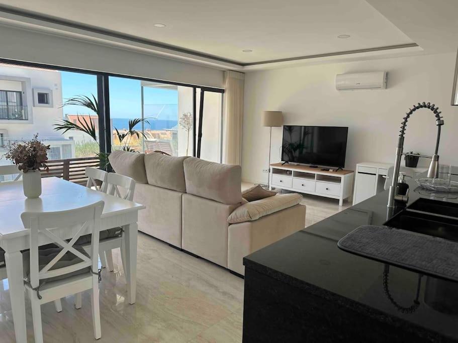 Beach, Ocean View & Bright House Ericeira Dış mekan fotoğraf